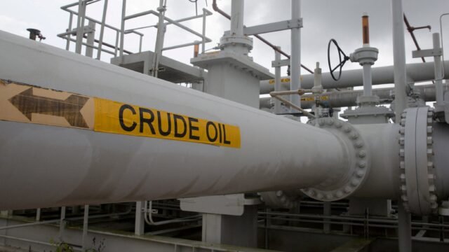 Crece la volatilidad del petróleo: revirtió sus pérdidas y superó los USD 106 en medio de ataques de Irán, los rebeldes hutíes y Rusia