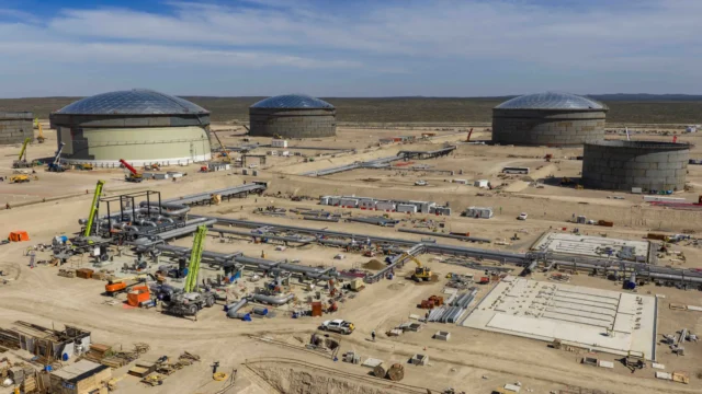 Construcción del oleoducto Vaca Muerta Oil Sur en Río Negro generó miles de millones