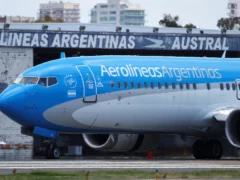 Por la suba del combustible en medio de la guerra, Aerolíneas Argentinas volvió a registrar pérdidas: sigue sin usar fondos del Estado