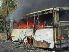Un ataque ruso contra dos autobuses de pasajeros dejó al menos 30 muertos y 18 heridos en Ucrania