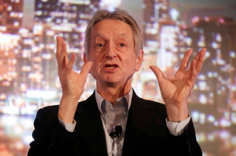 Geoffrey Hinton advierte sobre el futuro: “No entenderemos a la IA, al igual que las ratas no entienden los números”