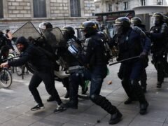 El gobierno de Francia reportó más de 1.800 detenidos durante las violentas protestas del sábado
