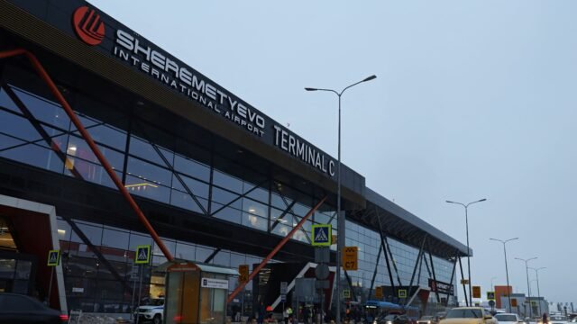 Una ofensiva de drones ucranianos paralizó durante horas las operaciones de numerosos aeropuertos rusos