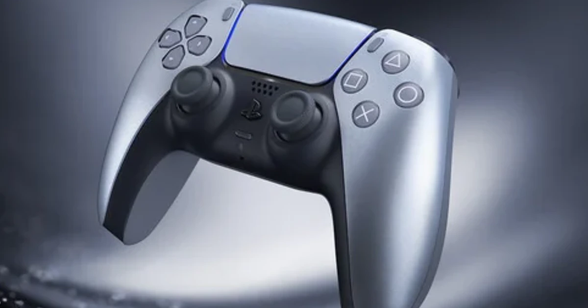 La nostalgia llega a PlayStation 5: así son los nuevos mandos y carcasas inspirados en los años 90