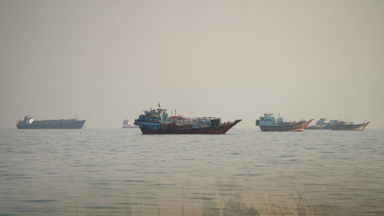 Las exportaciones de petróleo del Golfo se recuperan a pesar del bloqueo iraní en el estrecho de Ormuz