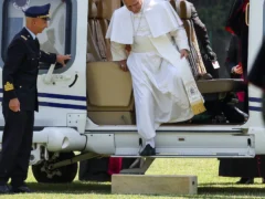 El papa León XIV canceló su viaje a Asís por precaución médica pese a su “excelente evolución postoperatoria”