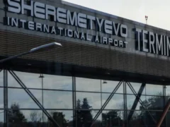 Drones ucranianos paralizaron los aeropuertos de Moscú durante casi nueve horas y dejaron cientos de vuelos cancelados