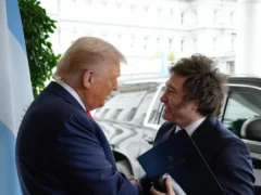 Milei recibe a la misión de Trump en Argentina: inversiones, Malvinas y 2027