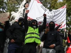 París, Lyon y otras ciudades de Francia terminaron con incidentes tras las protestas de este sábado
