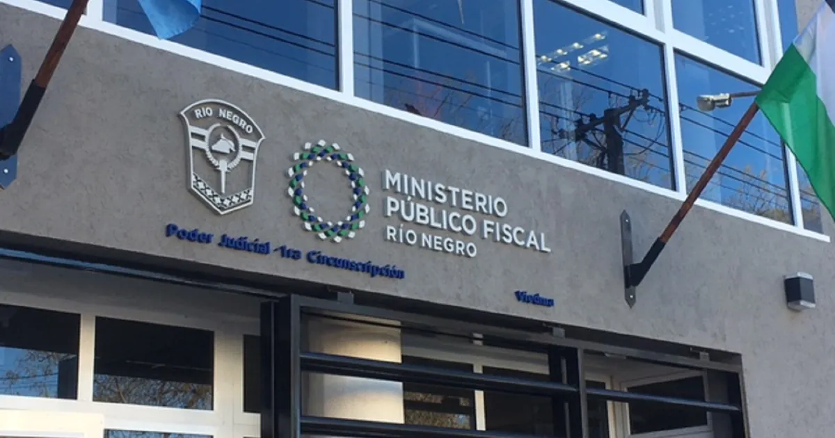 Formulan cargos y dictan prisión preventiva al acusado de balear a dos personas en Viedma
