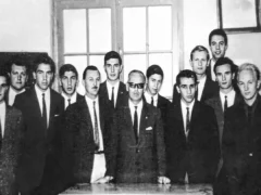 Sesenta años después, vuelven a su escuela: el emotivo reencuentro de una promoción de Roca