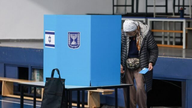 El líder de un partido clave en Israel descartó aliarse con las listas árabes para desalojar a Benjamin Netanyahu