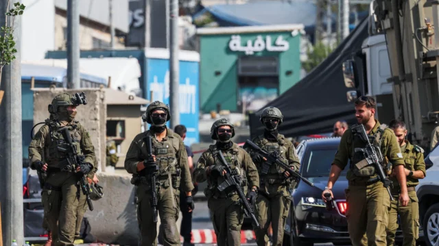 El Ejército israelí comenzó una operación en Hebrón tras el ataque terrorista que dejó dos soldados muertos