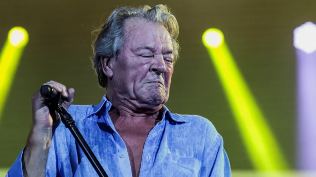 Ian Gillan, histórico vocalista de Deep Purple, fue hospitalizado de emergencia a los 81 años