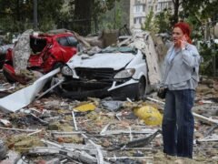 Al menos dos muertos en Kiev tras el impacto de un dron ruso contra un edificio residencial