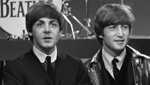 La protesta de Paul McCartney por su altura en una película: “No me hagas más bajo que John”