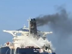 Irán intensifica los ataques contra buques, amenazando la recuperación de las exportaciones de petróleo