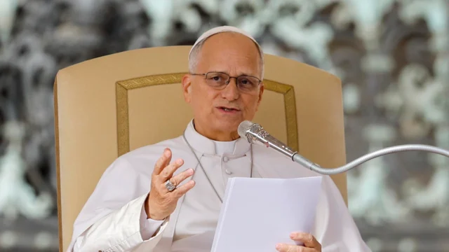 El papa León XIV señaló que los agentes de inteligencia artificial “son herramientas, no personas”