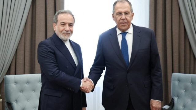 El canciller ruso viaja a Irán para impulsar una mediación ante el estancamiento de las negociaciones con Estados Unidos