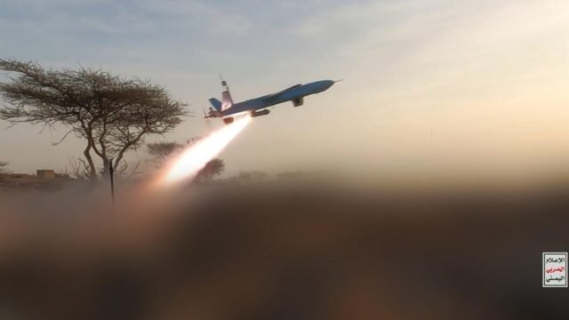 Arabia Saudita destruyó 136 objetivos militares de los hutíes en Yemen durante una operación “a gran escala”