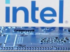 Las acciones de Intel cayeron cerca de 20% tras pronosticar ventas inferiores por la crisis de las PC
