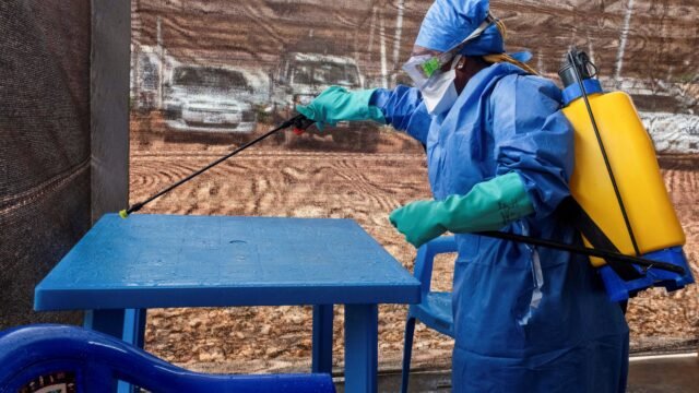 Alerta en Siberia: una mujer murió y otras 200 personas fueron aisladas por una posible infección con peste neumónica