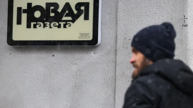 El periódico opositor ruso Nóvaya Gazeta anunció su cierre definitivo: “Los servicios secretos nos obligaron”