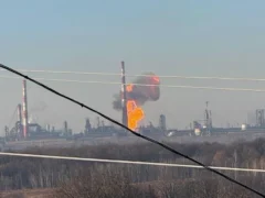 Ucrania atacó con drones otra refinería en el suroeste de Rusia