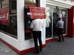 Estados Unidos sancionó a un banco iraquí y a una red de casas de cambio por realizar operaciones para el régimen de Irán