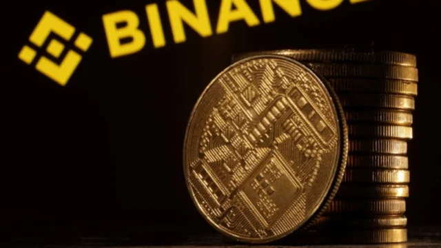 Binance investiga posible hackeo de más de USD 5.000 millones: bloqueos, retiros suspendidos y fuerte caída del precio de bitcoin