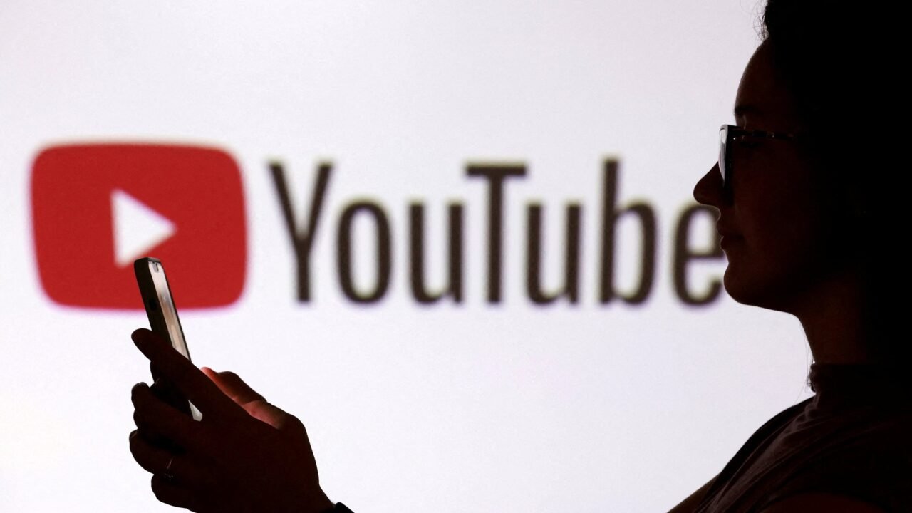 YouTube castigará los videos resubidos: reducirá su alcance y distribución en el feed de Shorts