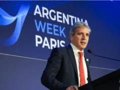 Superávit fiscal: el Gobierno recibió un “perdón” del FMI, pero para los economistas va a incumplir la meta anual