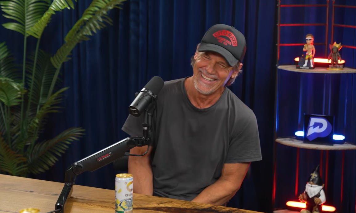 Josh Brolin recuerda el momento en que decidió hacer “Whalefall”: “Apoyé el libro sobre mi pecho y lloré”