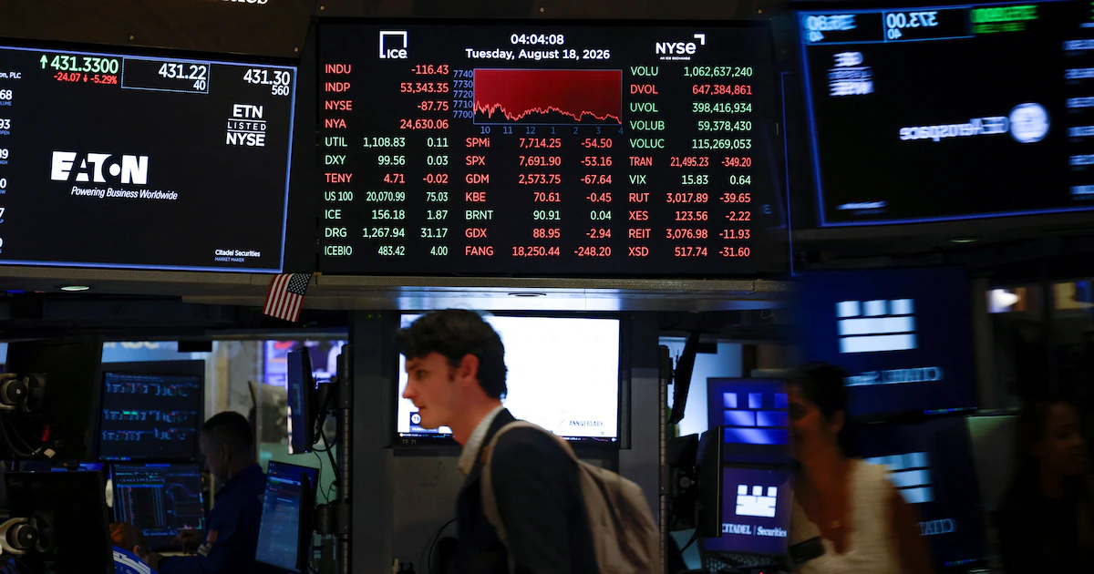Jornada financiera: subieron los bonos argentinos y cayó el riesgo país, pero las acciones cedieron por cuarto día seguido