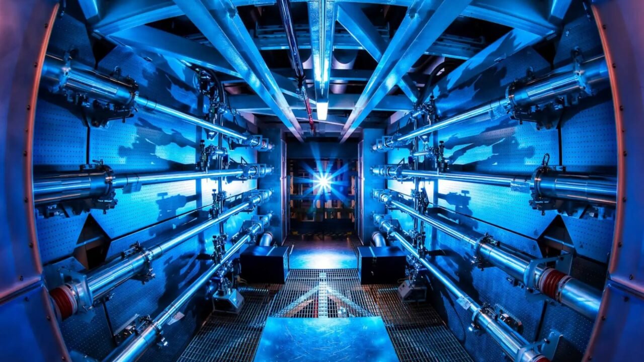Crean un reactor de fusión nuclear que cabe en una mesa y utiliza inteligencia artificial