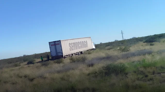 Encontraron muerto a un hombre en el interior de un camión, en Río Colorado