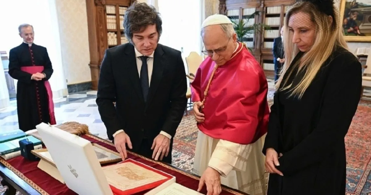 Milei recibirá al papa León XIV y encabezará la agenda oficial durante su estadía en el país
