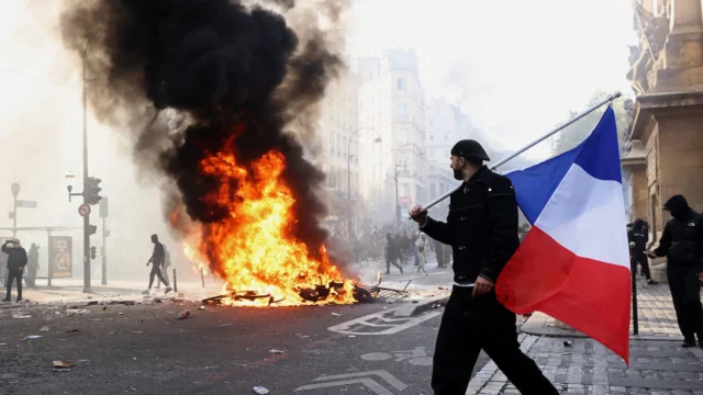 El primer ministro de Francia consideró “elevado” el nivel de amenazas para las protestas convocadas en todo el país
