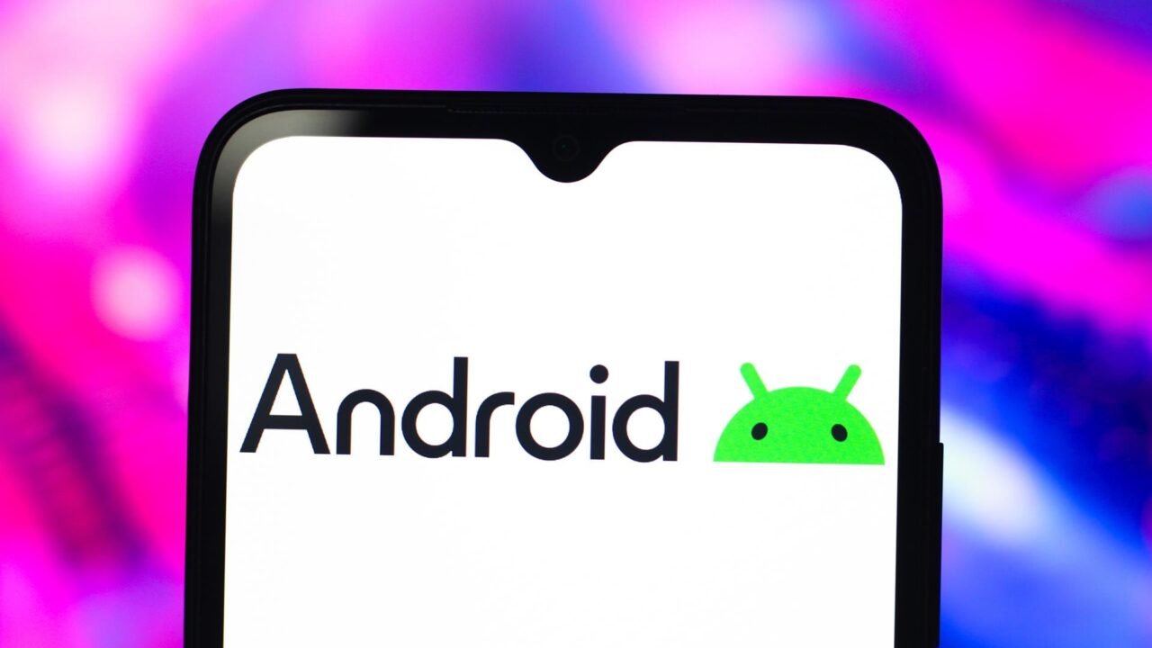 Google dejó que cualquier usuario instale en su Android apps creadas con IA sin publicarlas en Play Store