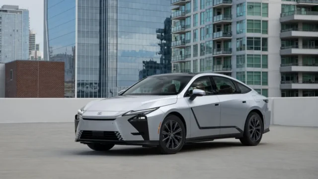 Lexus redefine el lujo