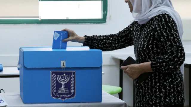 La Comisión Electoral pidió a la inteligencia israelí que investigue las denuncias sobre una posible injerencia extranjera
