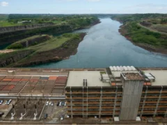 Paraguay busca cerrar antes de fin de año la negociación con Brasil por la energía de Itaipú