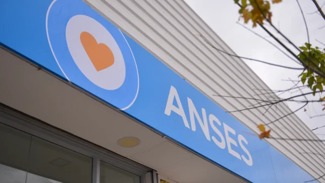 De cuánto serán las jubilaciones, AUH y pensiones de ANSES en noviembre 2026 tras el aumento