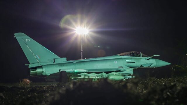 Ataques hutíes en Yemen: Reino Unido desplegará aviones de combate para colaborar con Arabia Saudita