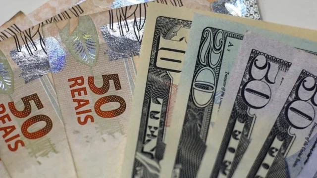 El dólar se disparó en Brasil hasta 12% tras el triunfo de Lula en el balotaje