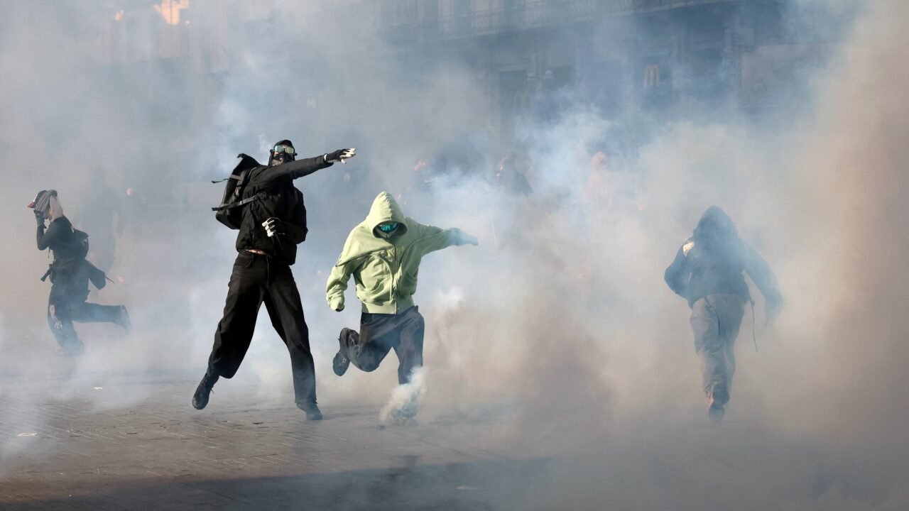 Ola de protestas en Europa: casi 200 personas fueron detenidas en Bélgica tras los enfrentamientos con la policía