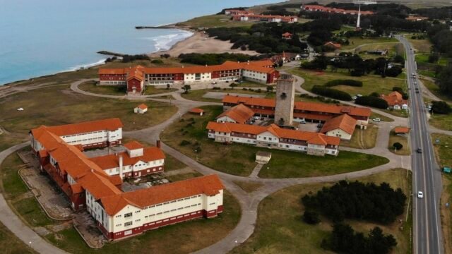 El futuro del complejo de Chapadmalal: el Gobierno licita seis hoteles por 30 años y cede el resto a la Universidad de Mar del Plata