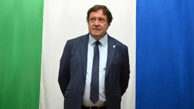 Esto es en off: la política patagónica tuvo una semana de oficinas, guiños y reclamos