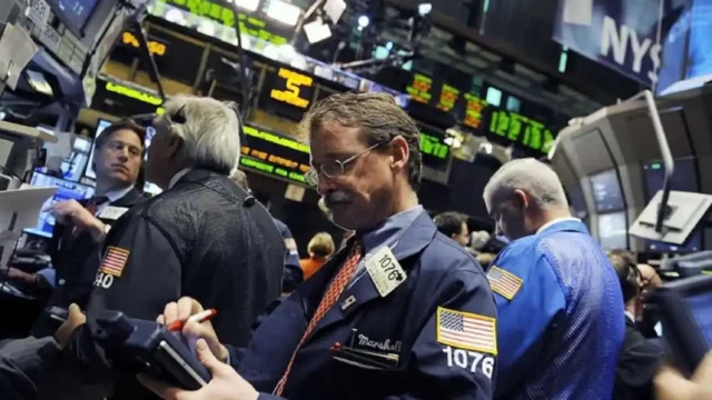 El riesgo país subió a 717 puntos y alcanzó su nivel más alto en un año: cuáles son los principales factores