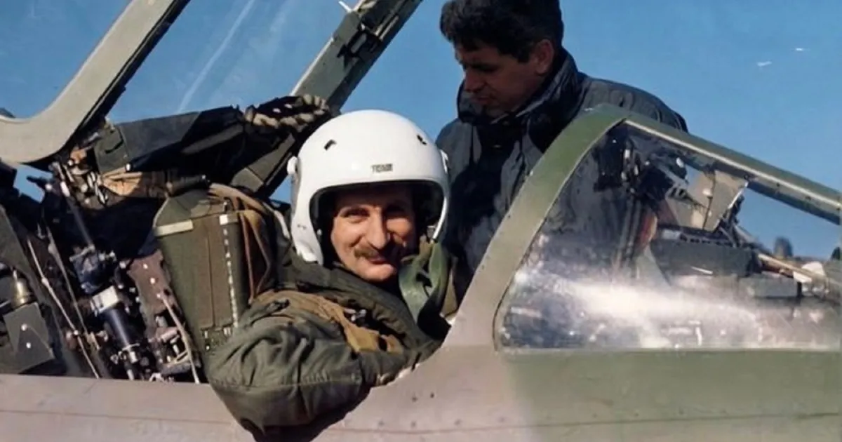 Murió Carlos Rinke, héroe de Malvinas: el piloto volvió de todos sus ataques a la flota británica